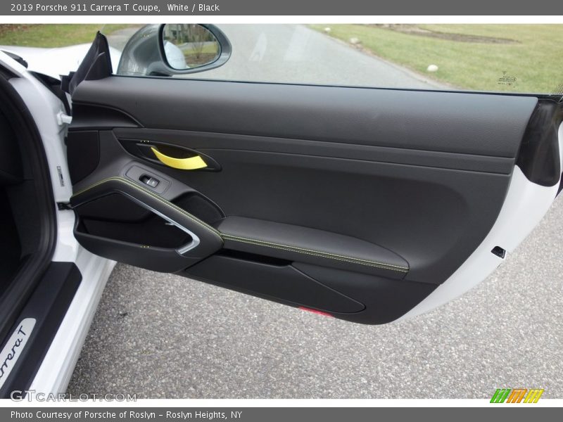 Door Panel of 2019 911 Carrera T Coupe