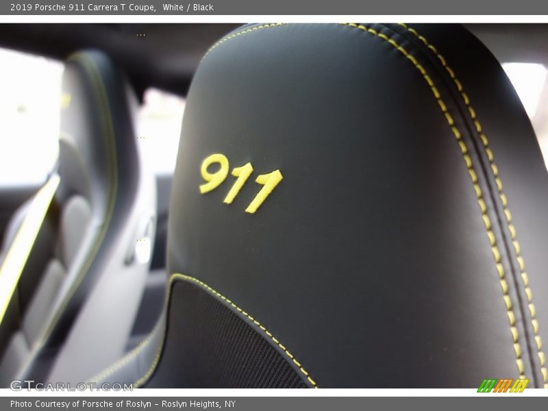  2019 911 Carrera T Coupe Logo