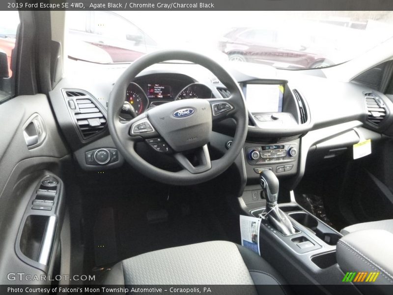 Agate Black / Chromite Gray/Charcoal Black 2019 Ford Escape SE 4WD