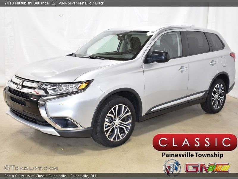 Alloy Silver Metallic / Black 2018 Mitsubishi Outlander ES
