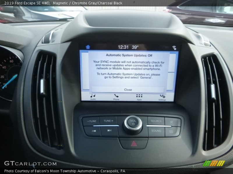 Magnetic / Chromite Gray/Charcoal Black 2019 Ford Escape SE 4WD