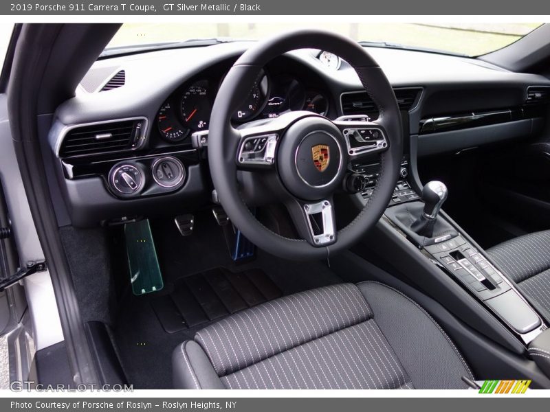Dashboard of 2019 911 Carrera T Coupe