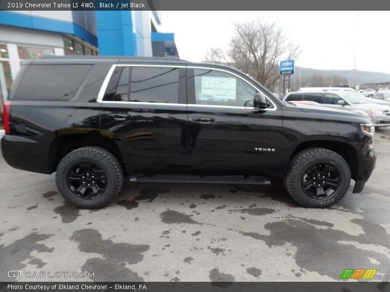 Black / Jet Black 2019 Chevrolet Tahoe LS 4WD