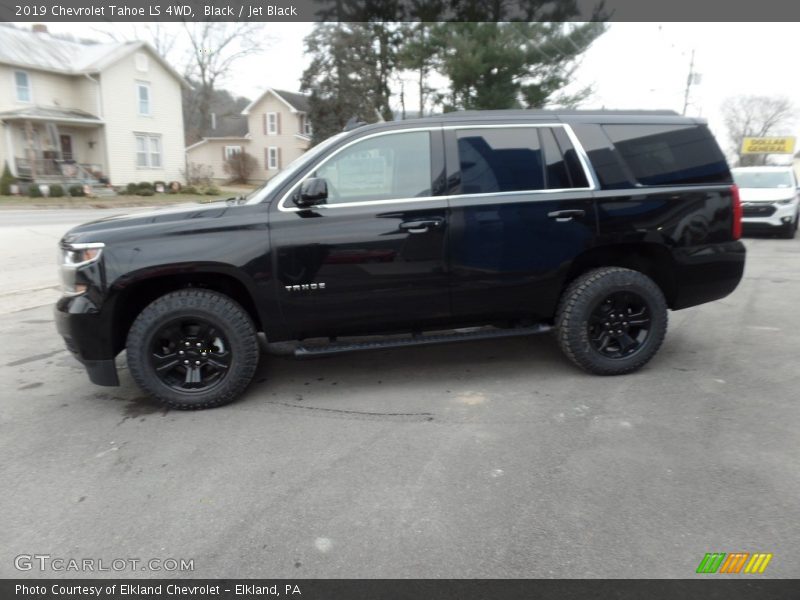 Black / Jet Black 2019 Chevrolet Tahoe LS 4WD