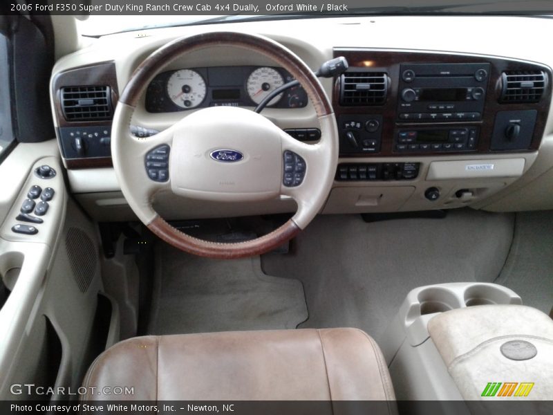 Oxford White / Black 2006 Ford F350 Super Duty King Ranch Crew Cab 4x4 Dually