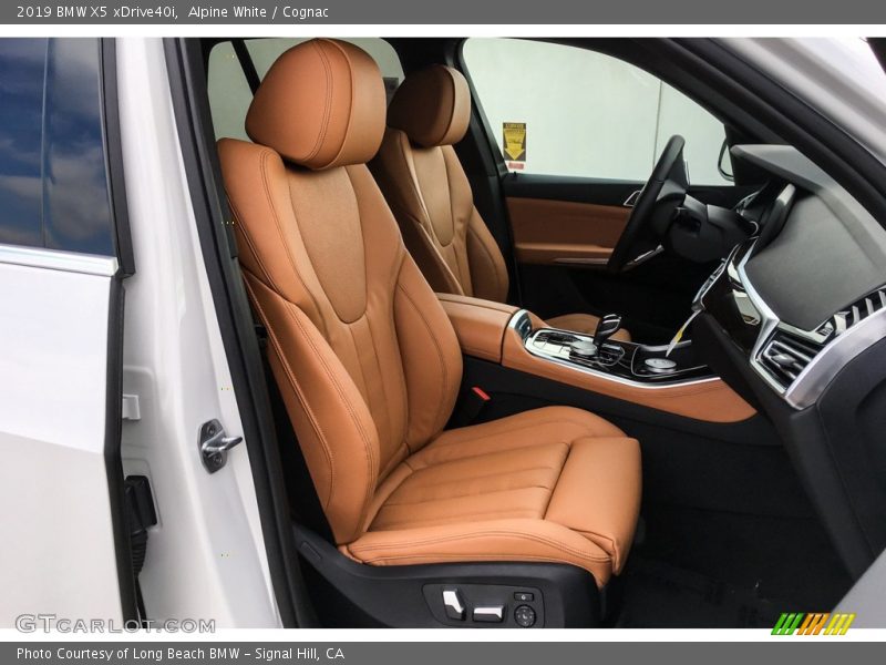 Alpine White / Cognac 2019 BMW X5 xDrive40i