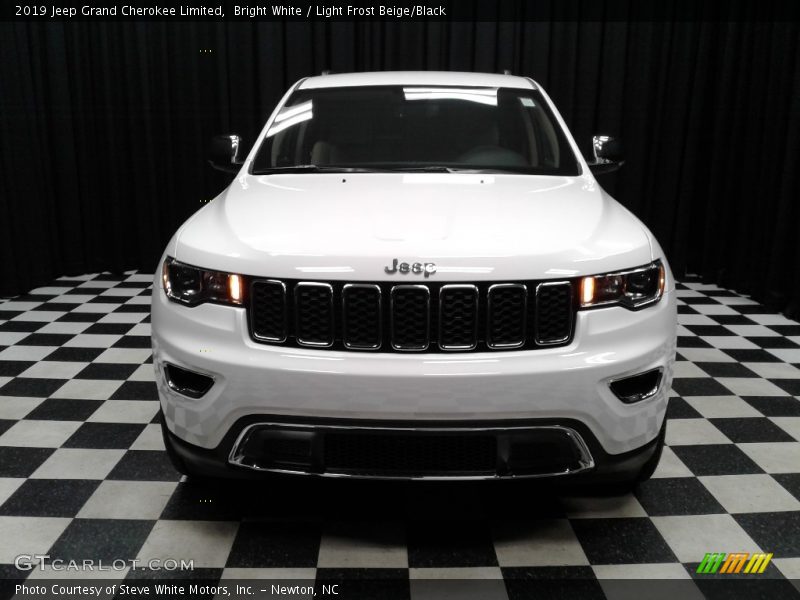 Bright White / Light Frost Beige/Black 2019 Jeep Grand Cherokee Limited