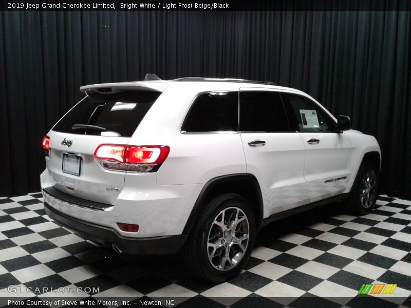 Bright White / Light Frost Beige/Black 2019 Jeep Grand Cherokee Limited