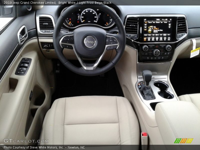 Bright White / Light Frost Beige/Black 2019 Jeep Grand Cherokee Limited