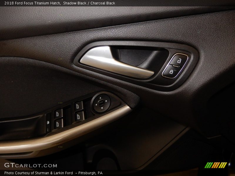 Shadow Black / Charcoal Black 2018 Ford Focus Titanium Hatch
