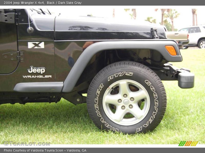 Black / Dark Slate Gray 2004 Jeep Wrangler X 4x4