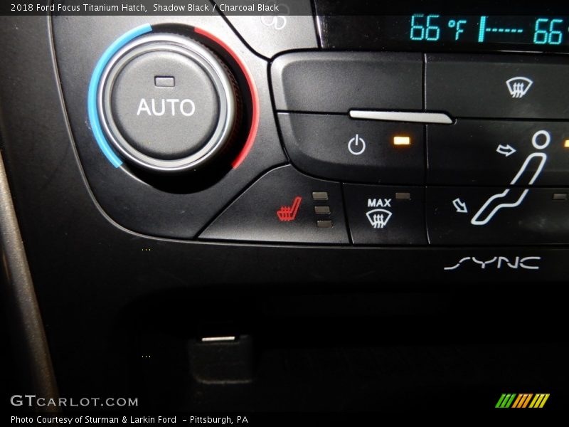 Shadow Black / Charcoal Black 2018 Ford Focus Titanium Hatch
