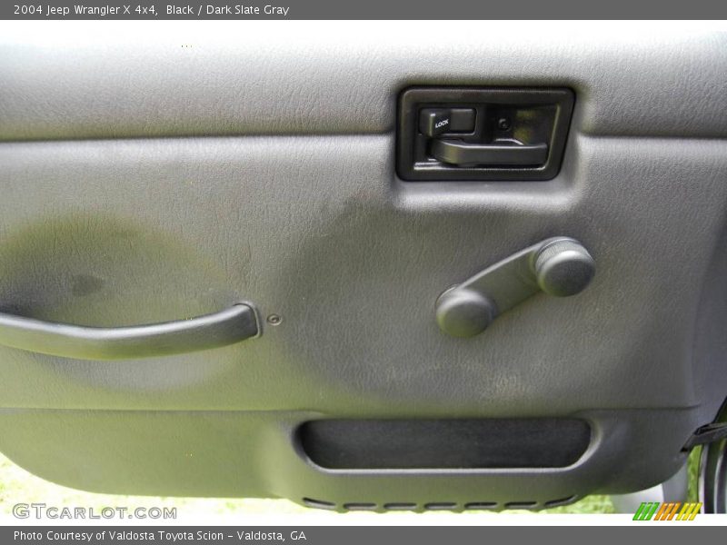 Black / Dark Slate Gray 2004 Jeep Wrangler X 4x4
