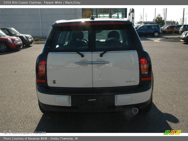 Pepper White / Black/Grey 2009 Mini Cooper Clubman