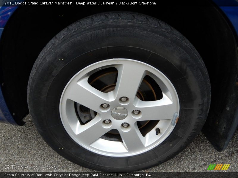 Deep Water Blue Pearl / Black/Light Graystone 2011 Dodge Grand Caravan Mainstreet