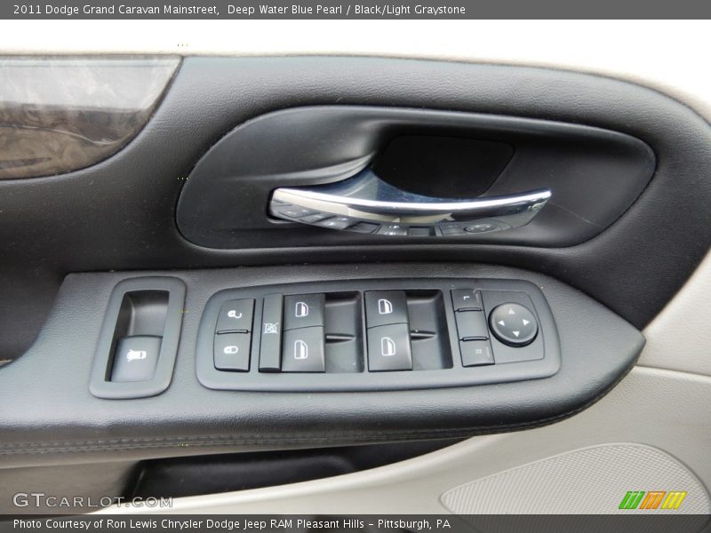 Deep Water Blue Pearl / Black/Light Graystone 2011 Dodge Grand Caravan Mainstreet