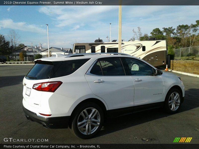Summit White / Medium Ash Gray 2019 Chevrolet Equinox Premier