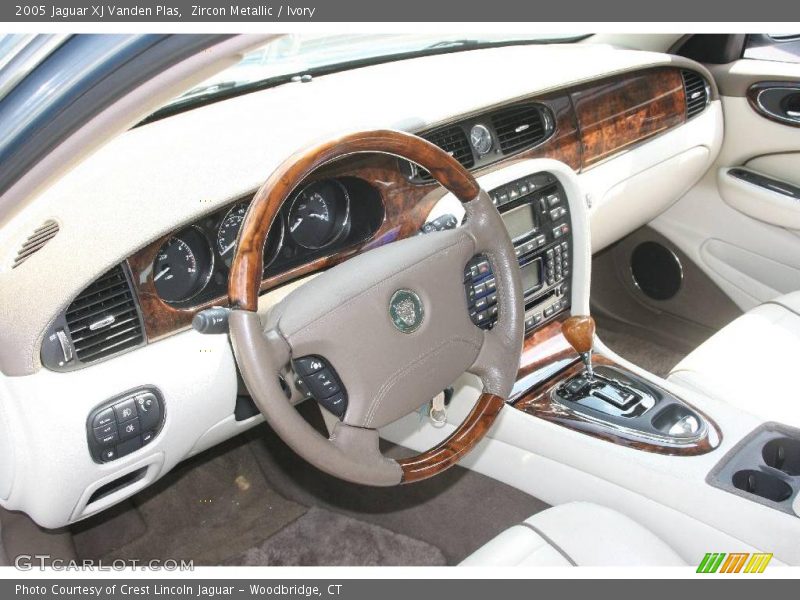 Zircon Metallic / Ivory 2005 Jaguar XJ Vanden Plas