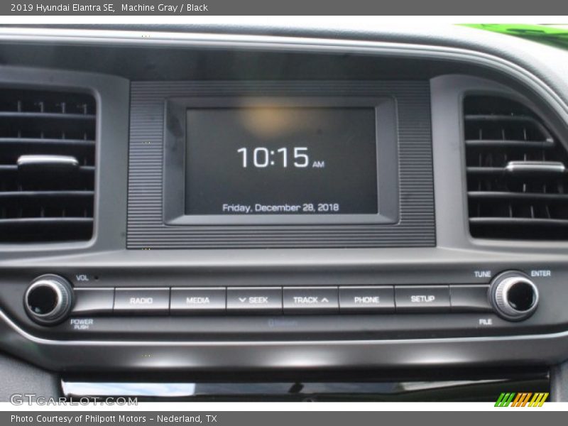 Machine Gray / Black 2019 Hyundai Elantra SE