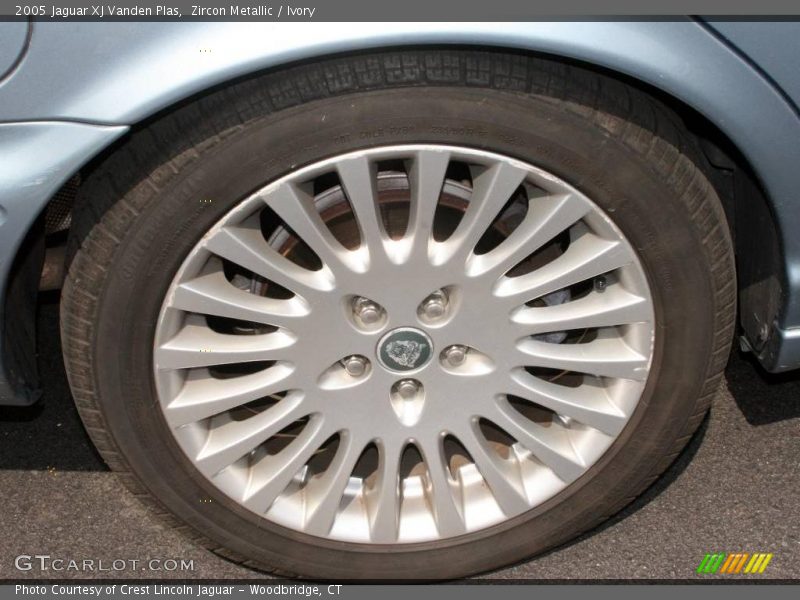 Zircon Metallic / Ivory 2005 Jaguar XJ Vanden Plas