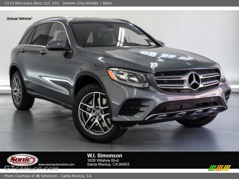 Selenite Grey Metallic / Black 2019 Mercedes-Benz GLC 300