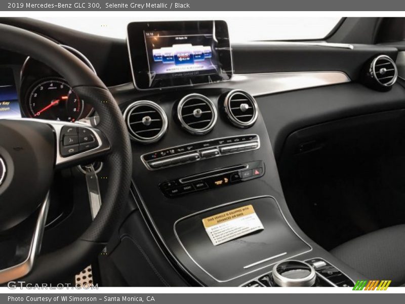 Selenite Grey Metallic / Black 2019 Mercedes-Benz GLC 300