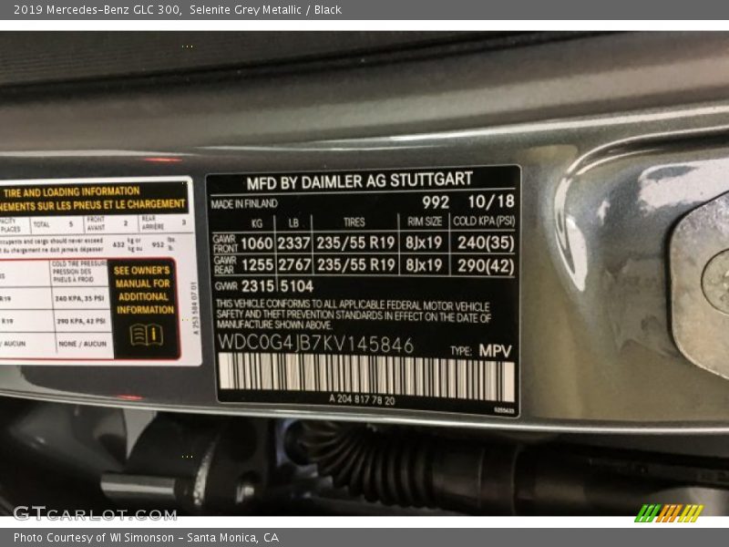 Selenite Grey Metallic / Black 2019 Mercedes-Benz GLC 300