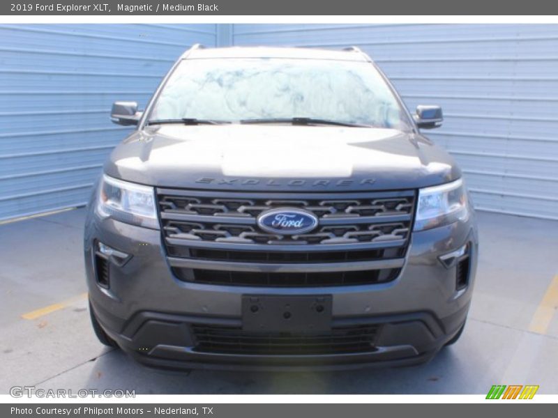 Magnetic / Medium Black 2019 Ford Explorer XLT