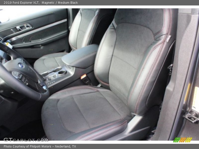 Magnetic / Medium Black 2019 Ford Explorer XLT