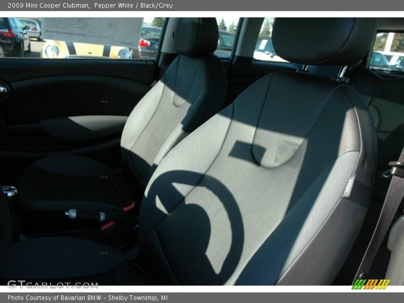 Pepper White / Black/Grey 2009 Mini Cooper Clubman