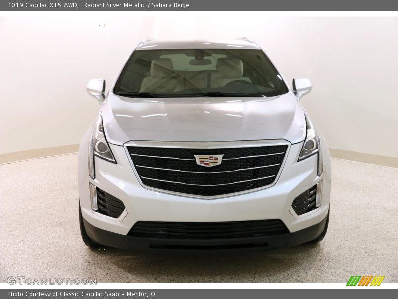Radiant Silver Metallic / Sahara Beige 2019 Cadillac XT5 AWD