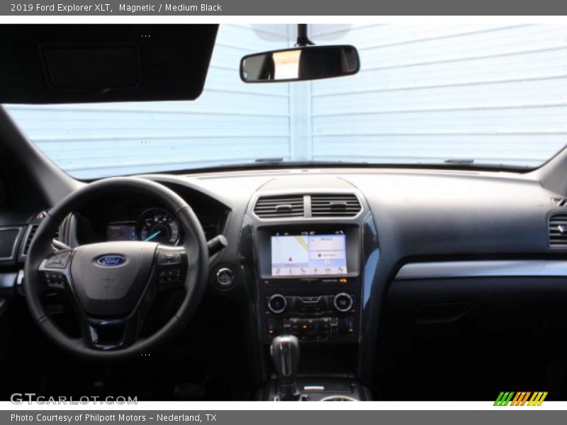 Magnetic / Medium Black 2019 Ford Explorer XLT