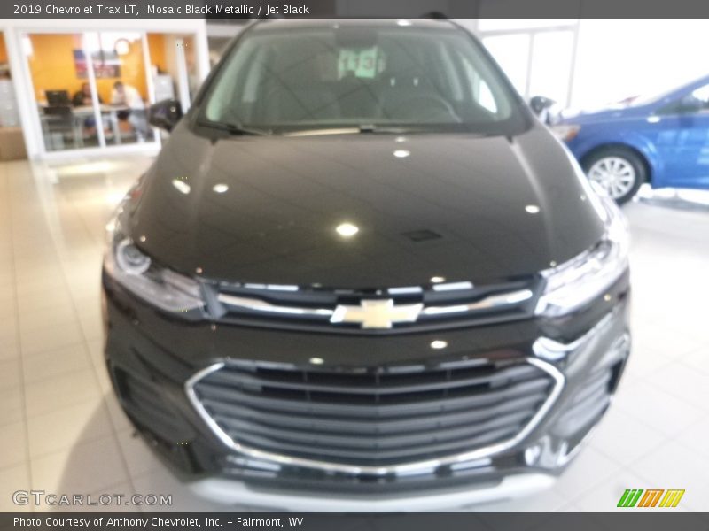 Mosaic Black Metallic / Jet Black 2019 Chevrolet Trax LT