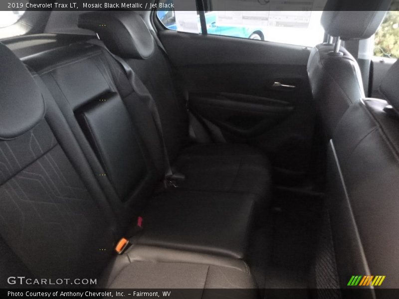 Mosaic Black Metallic / Jet Black 2019 Chevrolet Trax LT