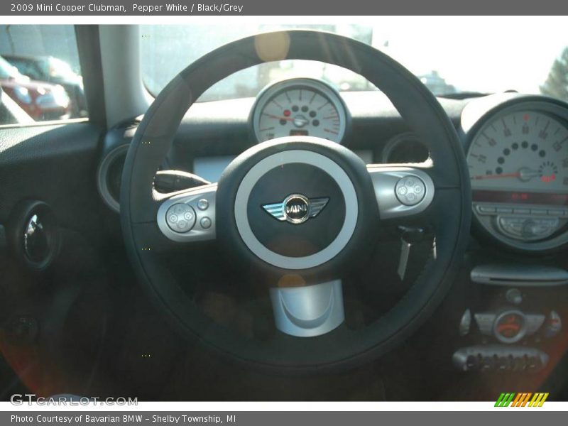 Pepper White / Black/Grey 2009 Mini Cooper Clubman