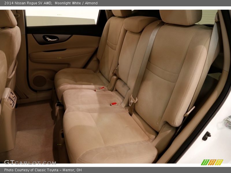 Moonlight White / Almond 2014 Nissan Rogue SV AWD