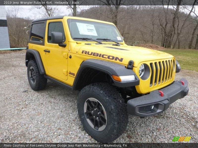 Front 3/4 View of 2019 Wrangler Rubicon 4x4