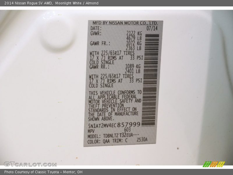 Moonlight White / Almond 2014 Nissan Rogue SV AWD