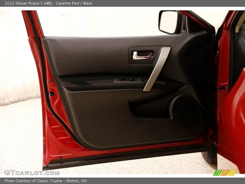 Cayenne Red / Black 2012 Nissan Rogue S AWD