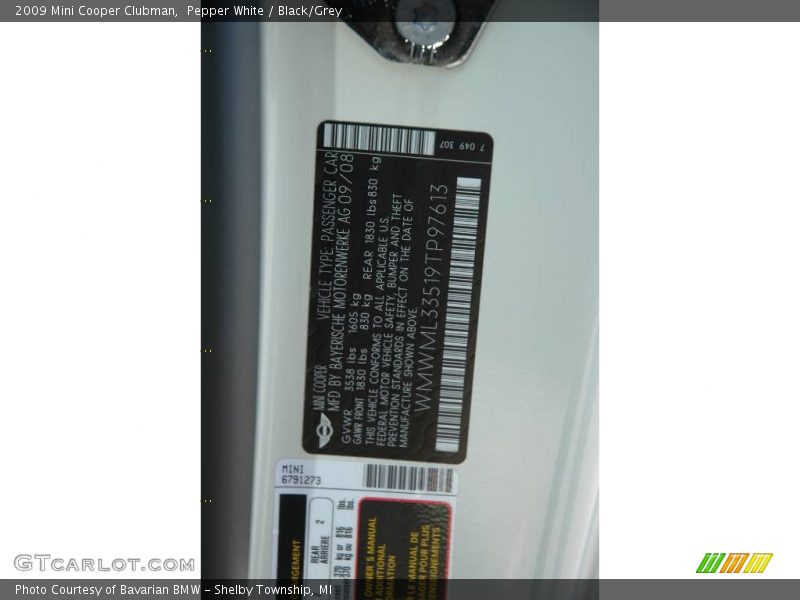 Pepper White / Black/Grey 2009 Mini Cooper Clubman