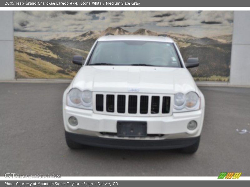 Stone White / Medium Slate Gray 2005 Jeep Grand Cherokee Laredo 4x4