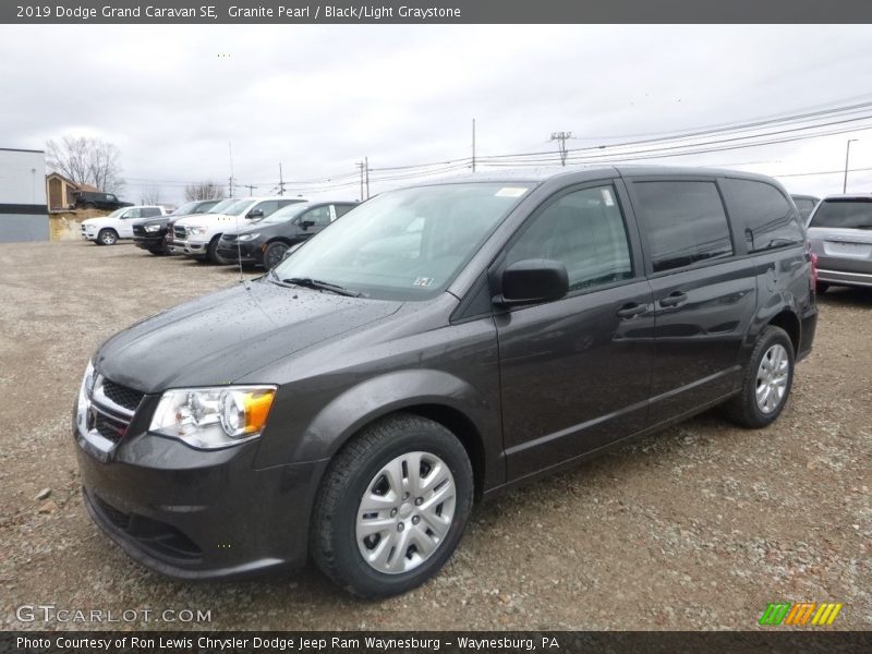 Granite Pearl / Black/Light Graystone 2019 Dodge Grand Caravan SE