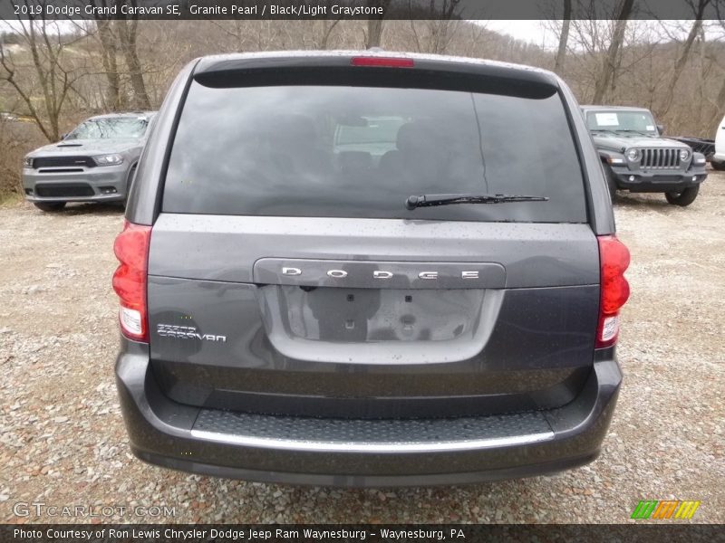Granite Pearl / Black/Light Graystone 2019 Dodge Grand Caravan SE