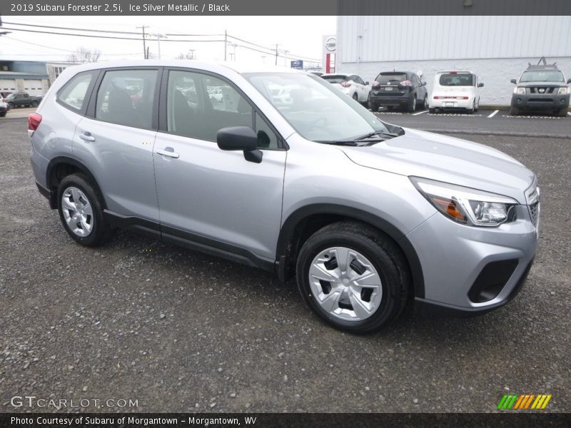 Ice Silver Metallic / Black 2019 Subaru Forester 2.5i