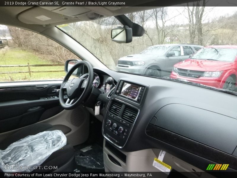 Granite Pearl / Black/Light Graystone 2019 Dodge Grand Caravan SE