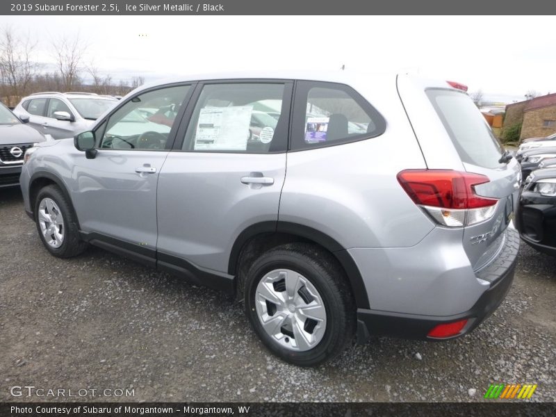 Ice Silver Metallic / Black 2019 Subaru Forester 2.5i