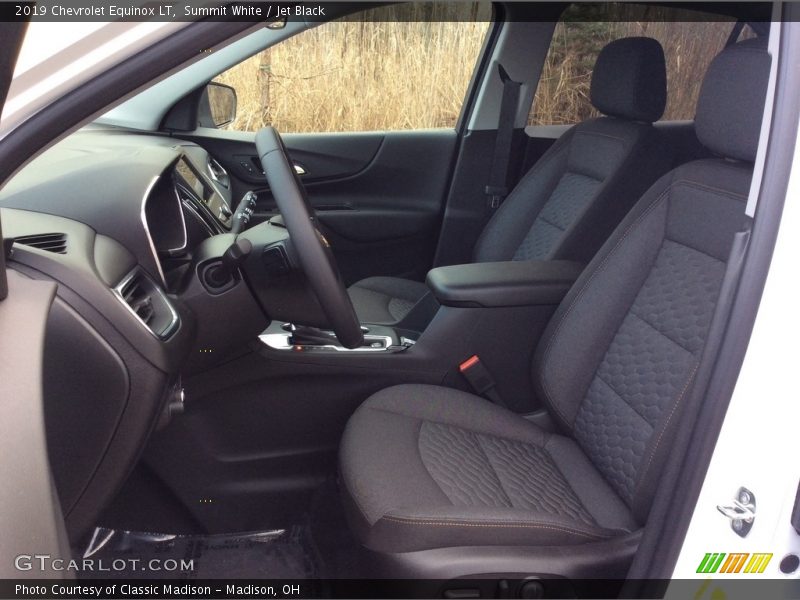 Summit White / Jet Black 2019 Chevrolet Equinox LT