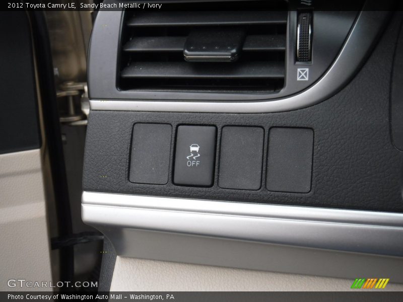 Sandy Beach Metallic / Ivory 2012 Toyota Camry LE