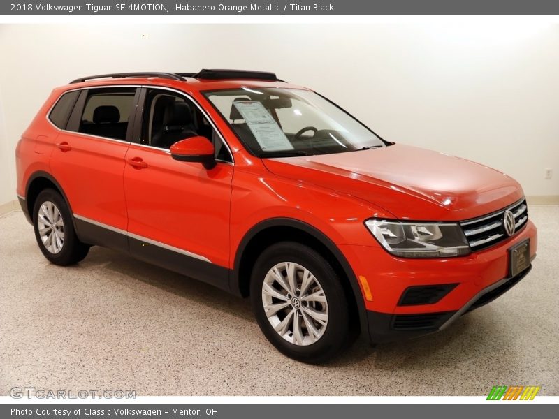 Habanero Orange Metallic / Titan Black 2018 Volkswagen Tiguan SE 4MOTION