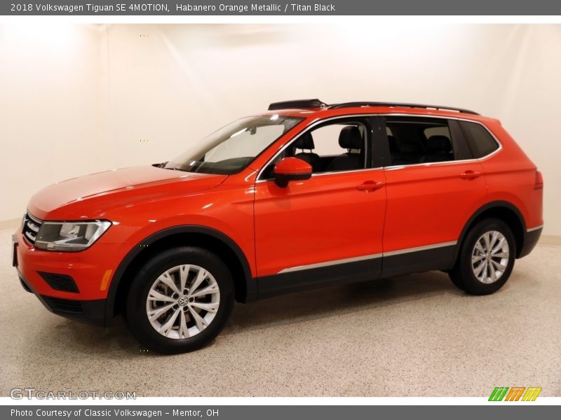 Front 3/4 View of 2018 Tiguan SE 4MOTION